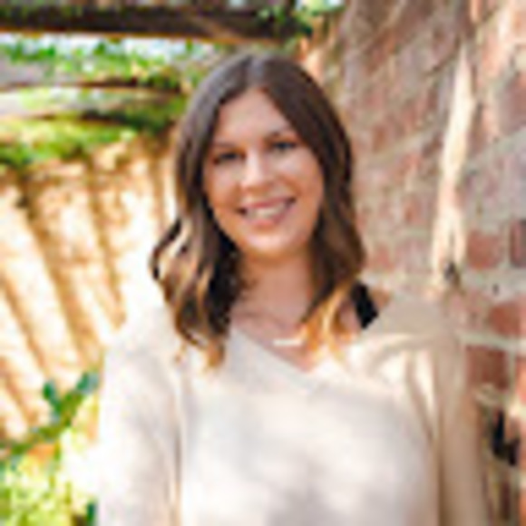 Meet your Posher, Melissa - Picture 1 of 1